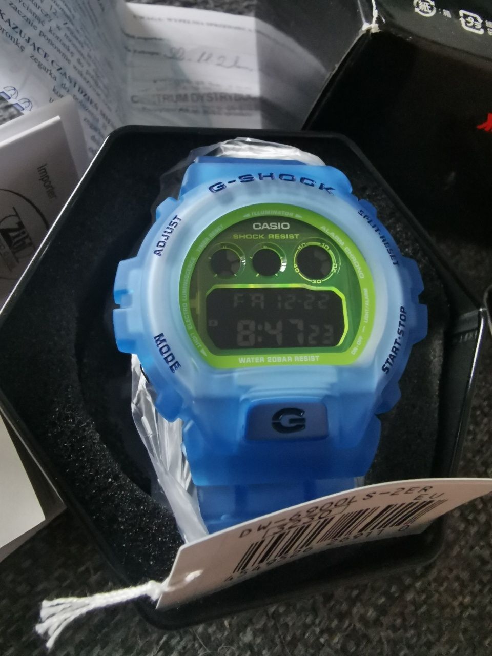 Nowy G-Shock DW-6900LS