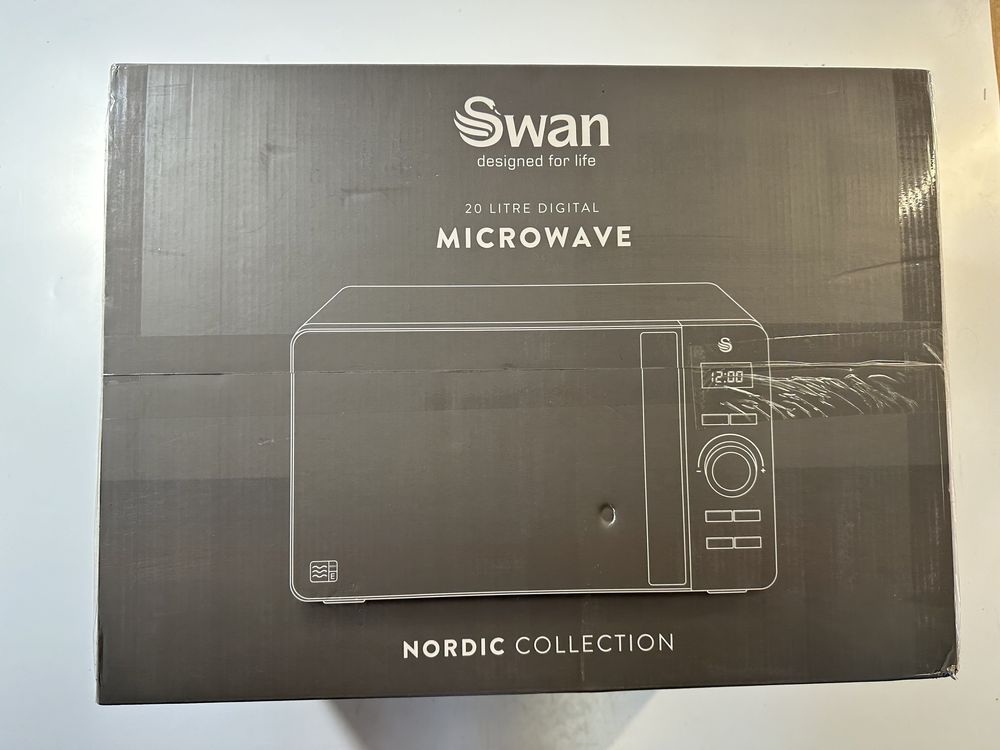 Kuchenka mikrofalowa Swan SM22036WHTN 20L 800W