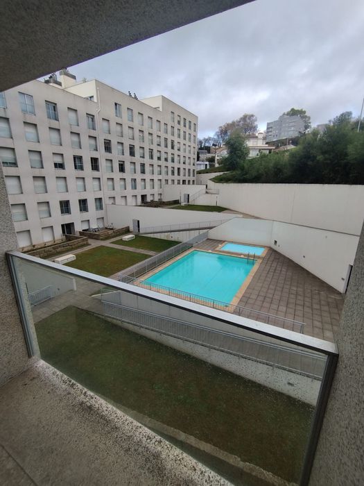 T2 condominio c/piscina em PENAFIEL
