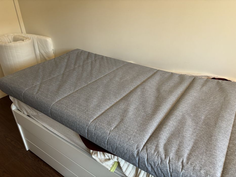 Colchao AGOTNES quase novo 90x200