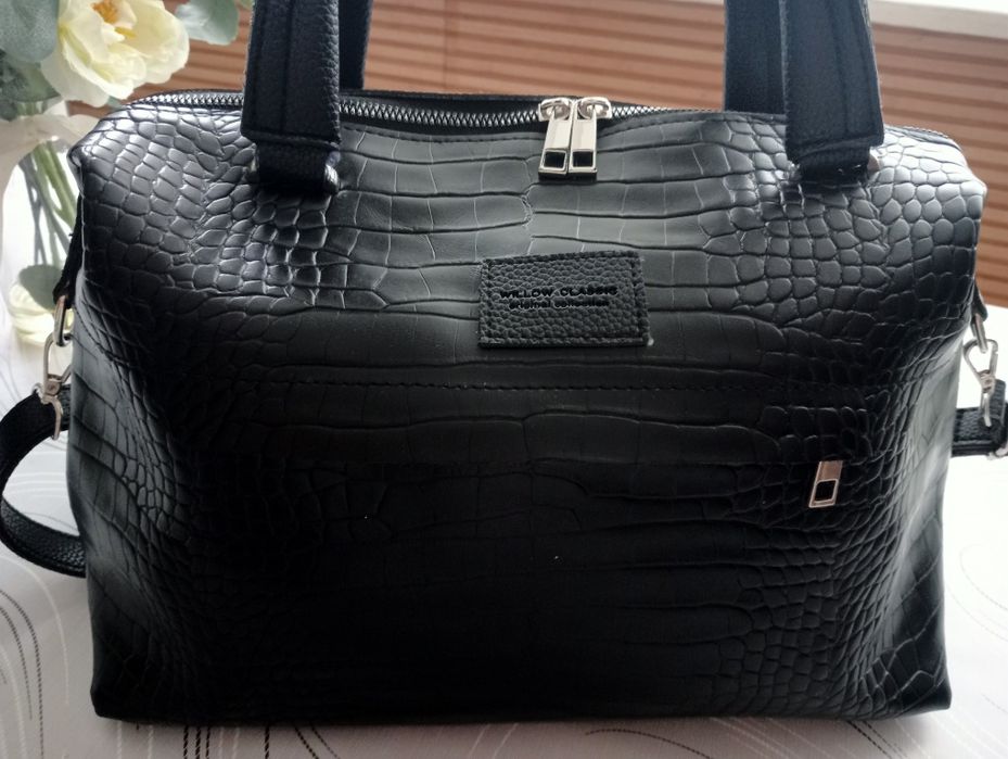 Сумка жіноча чорна