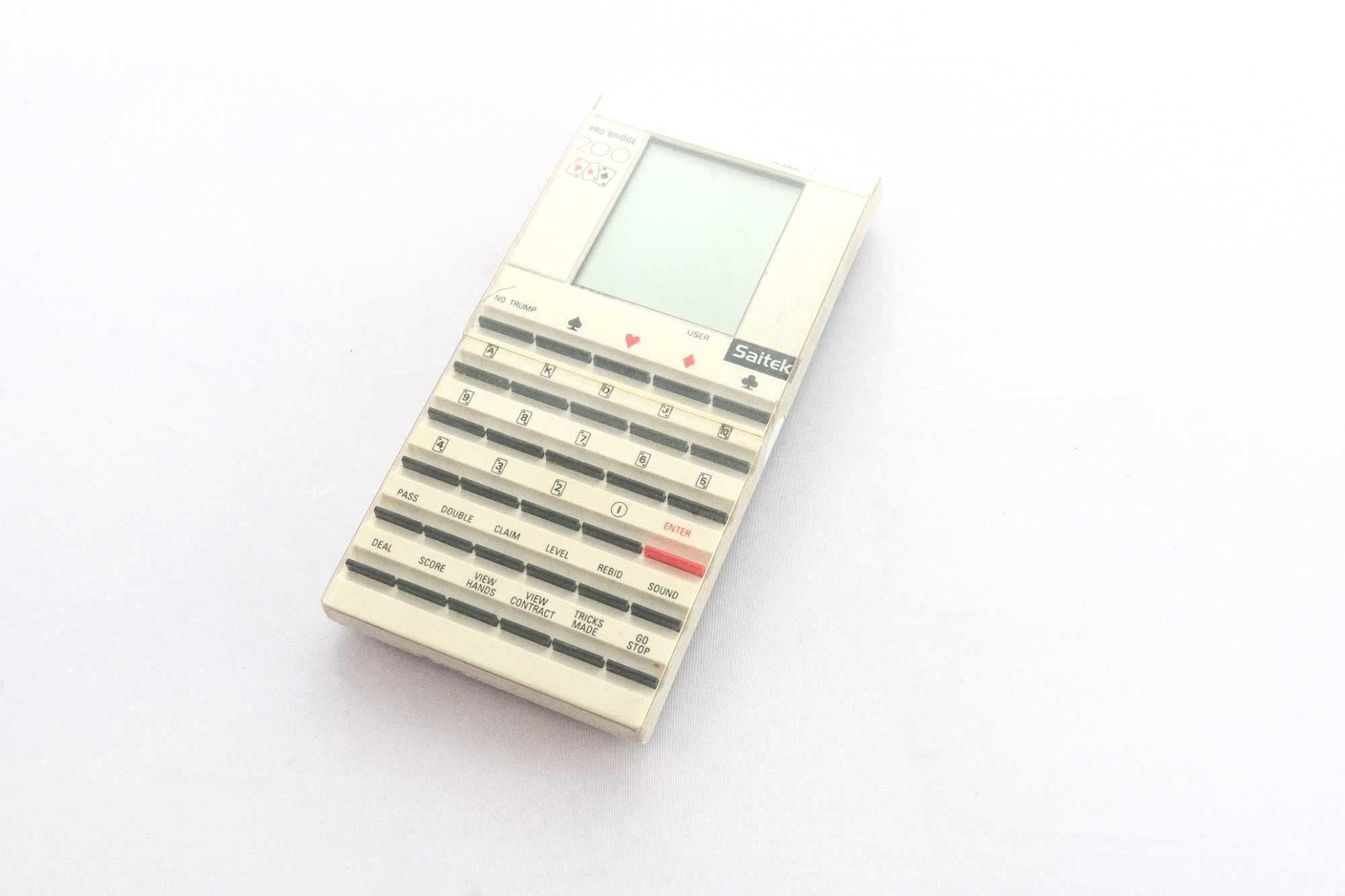 Retro gierka elektroniczna brydż Saitek Pro Bridge 200