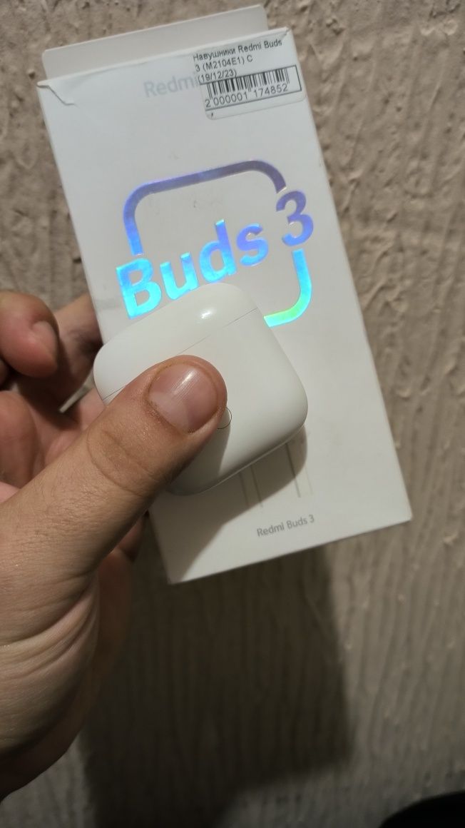 Redmi buts 3 White