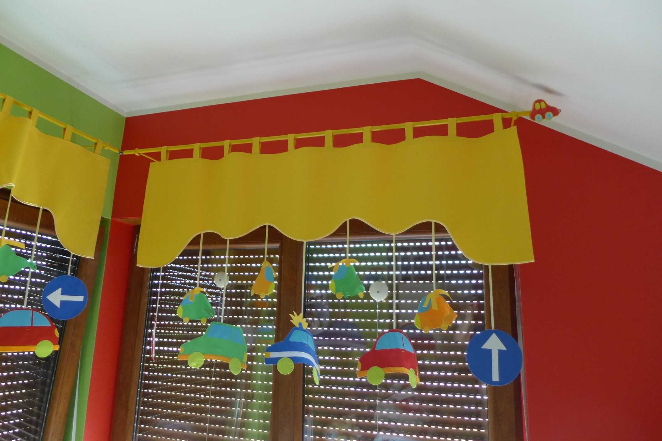 KARNISZE dziecięce wraz z dekoracją okienną