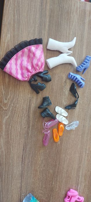 Barbie zestaw w ciąży baseball pływaczka wróżka wampir skocznia pies