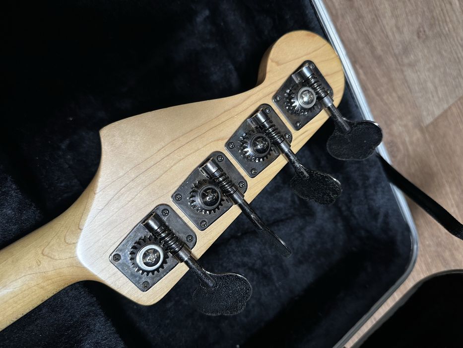 Бас гітара Fender Aerodyne Jazz Bass Japan 2006