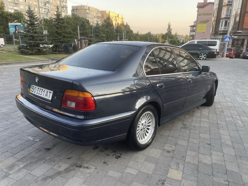 BMW E39 2002р 2,5 м54