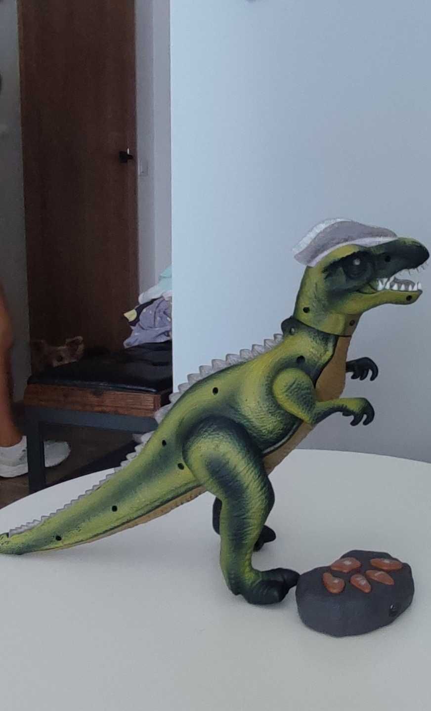 Dinozaur robot zielony