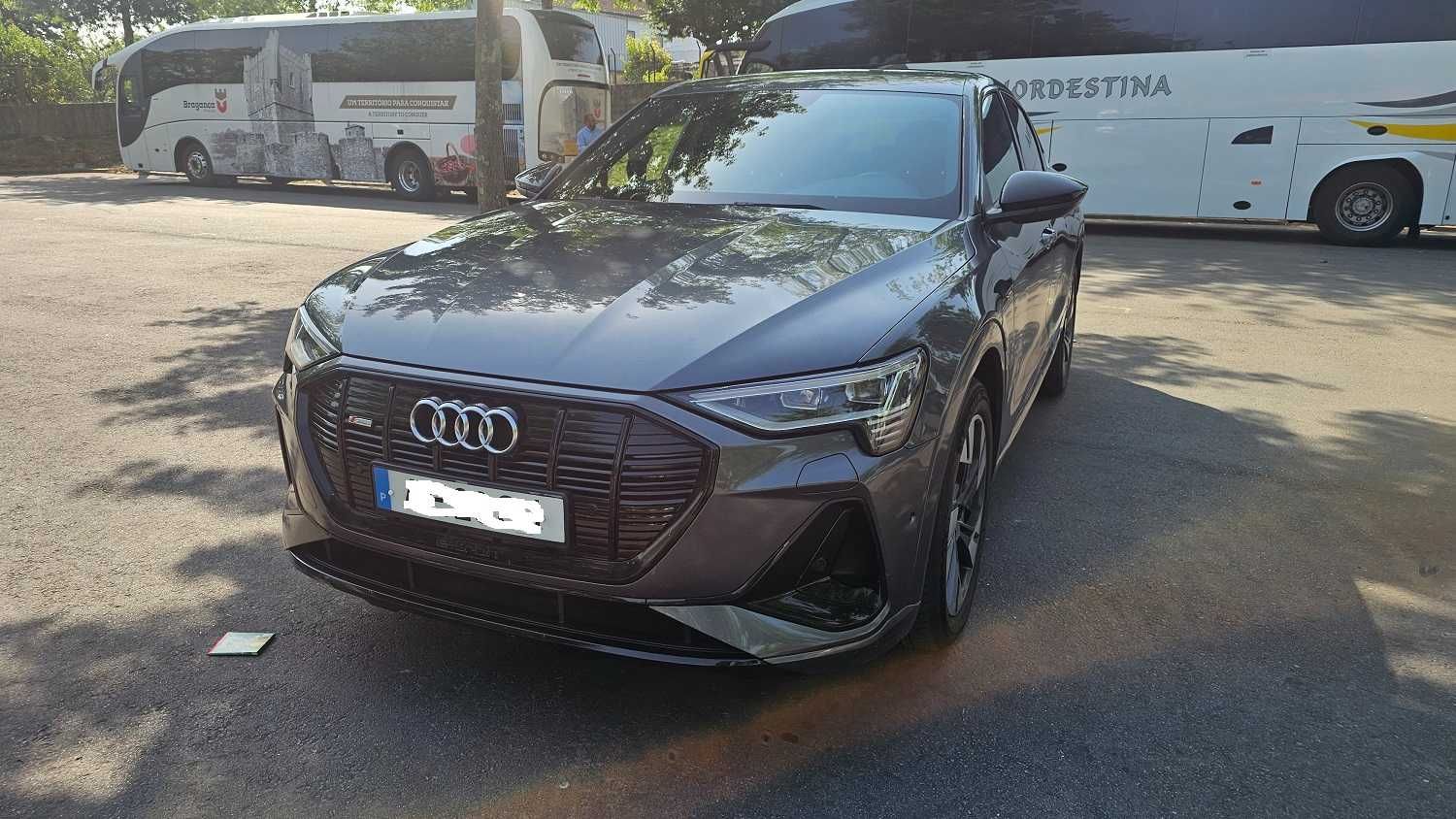 Audi Q8 E-Tron S-Line Nacional