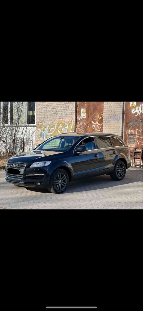 Продам Audi q7 3.0 quattro