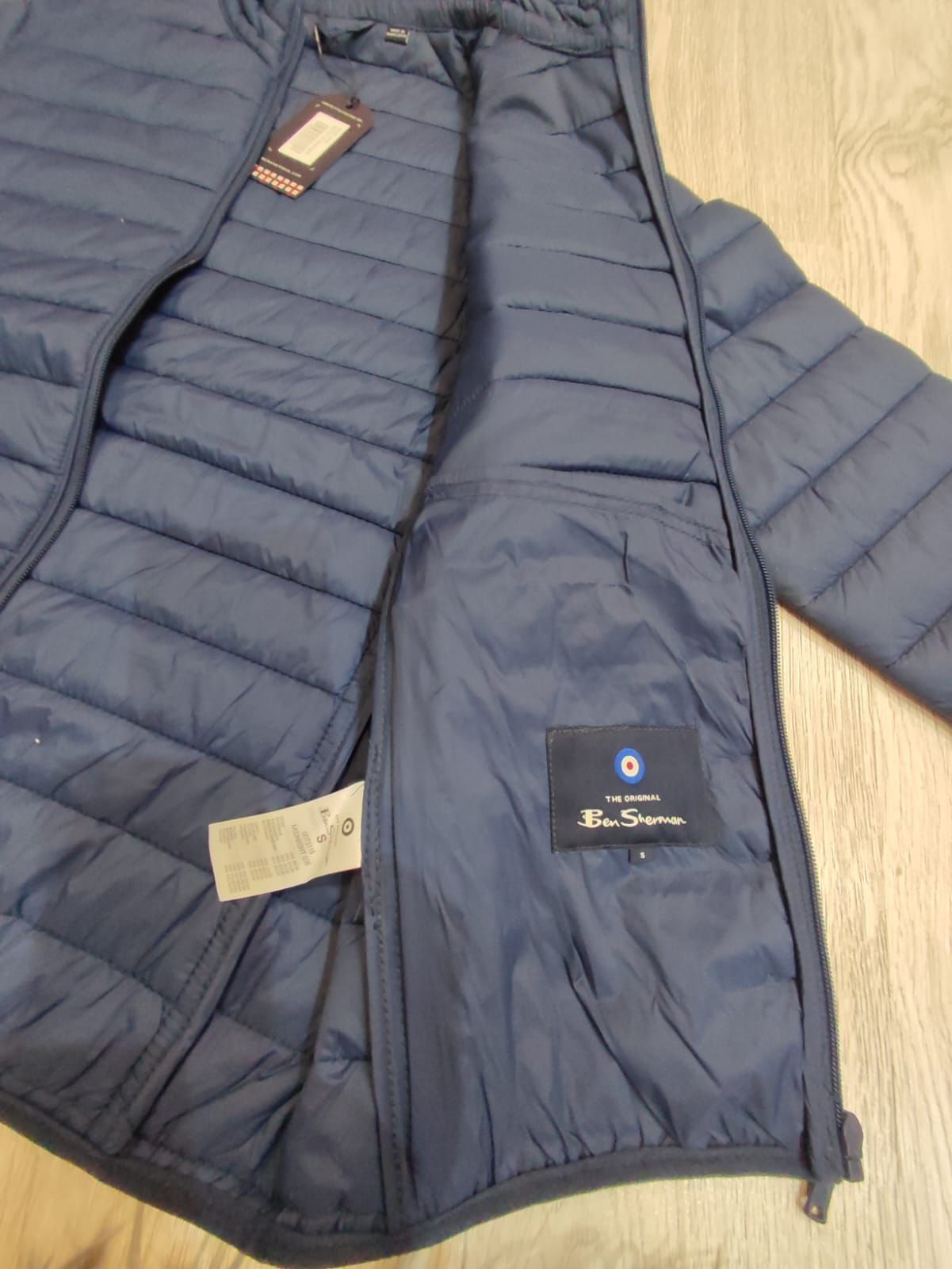 Męska jesienna kurtka granatowa pikowana Ben Sherman S przejściowa