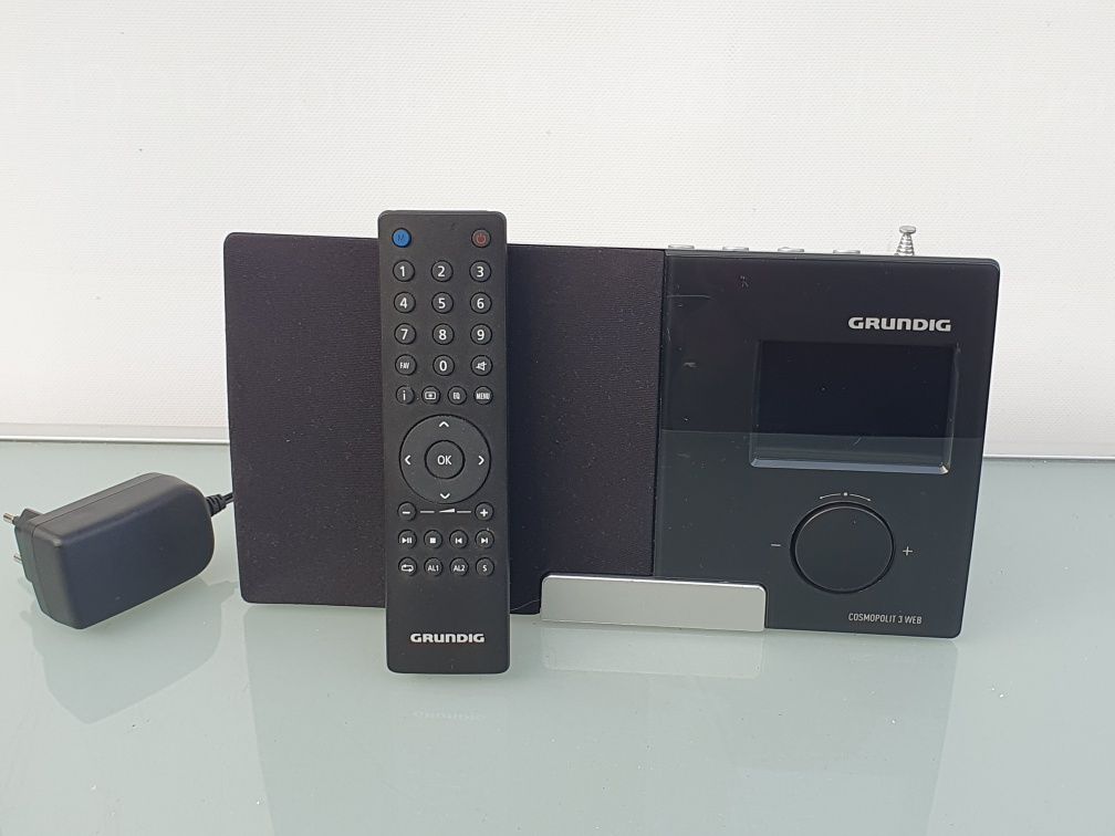 Radio internetowe Grundig Cosmopolit 3F+DAB ipod
