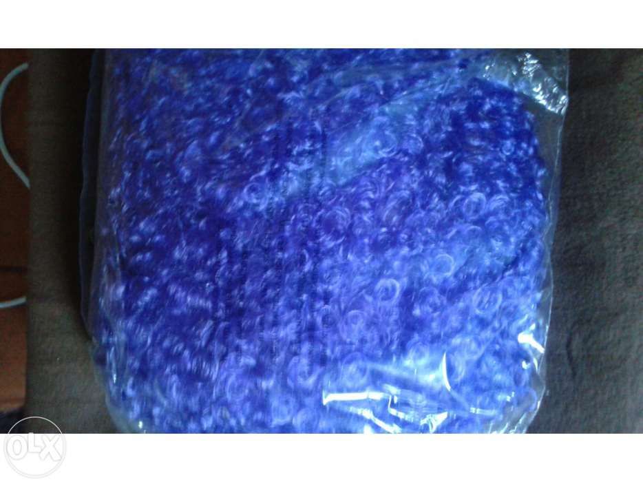 Cabeleira de grande volume nova .