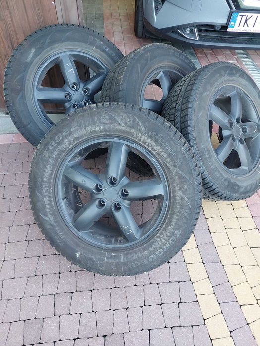 Koła do SUV 235/65 R17 opony zimowe bieżnik 6-7 mm