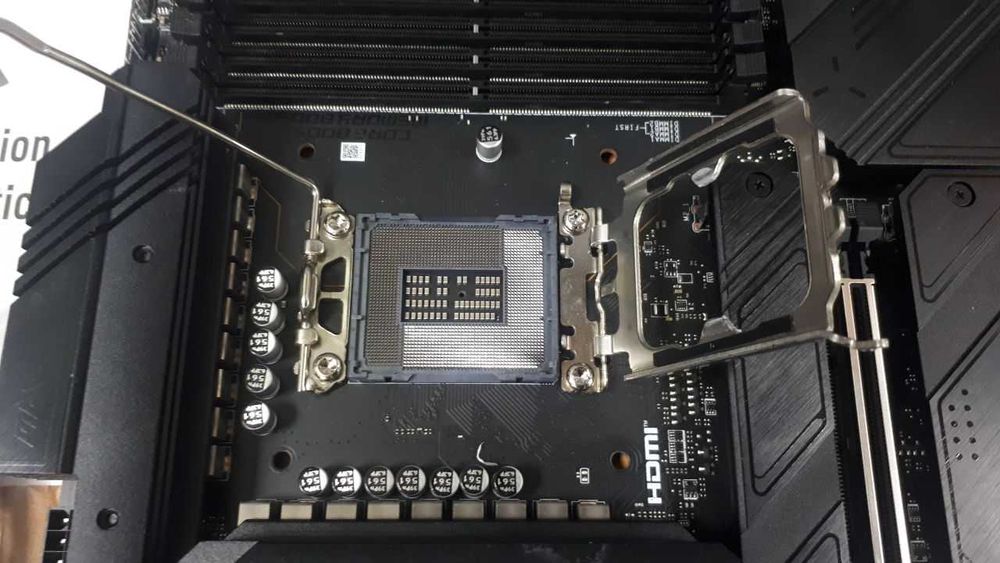 Материнська плата MSI MAG Z790 TOMAHAWK WIFI