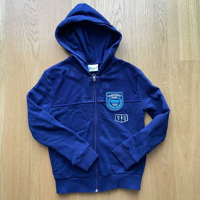 Granatowa bluza z kapturem 122cm