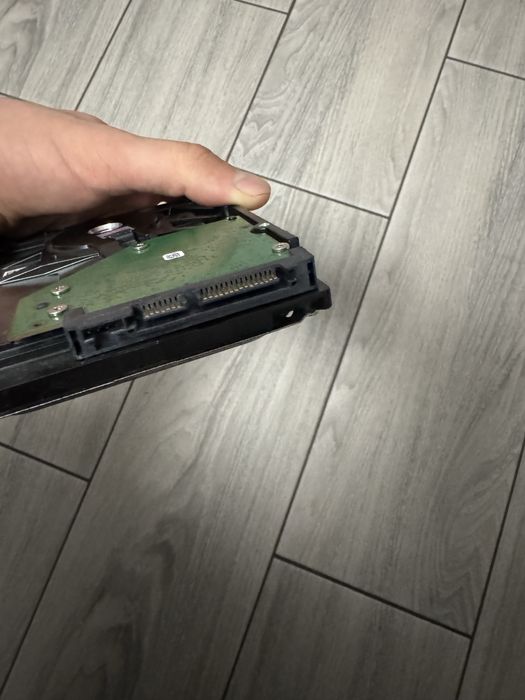 Жорсткий диск hdd Seagate 1 tb
