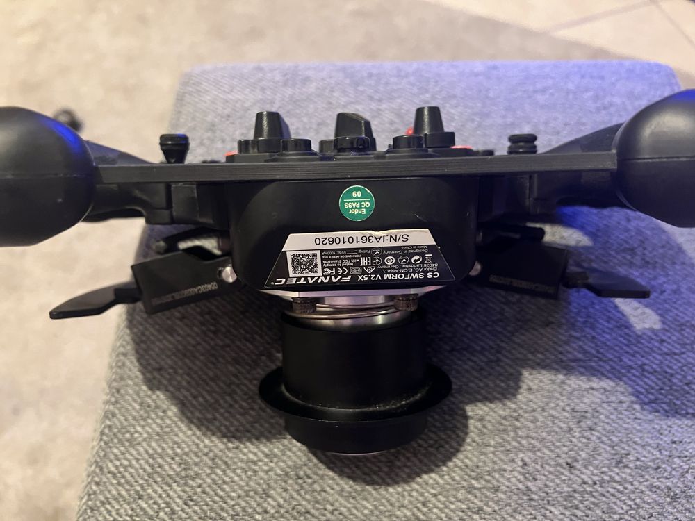 Vendo volante fanatec formula v2.5