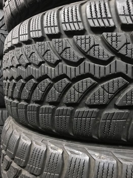 Шины б/у зима 205/55R16 Bridgestone Blizzak LM-32 (Склад)