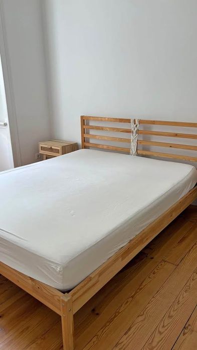 Cama + Estrado + Colchão IKEA 160x200cm