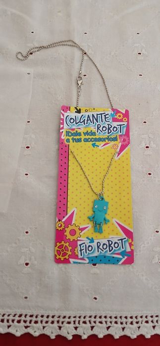 Colar robot, novo