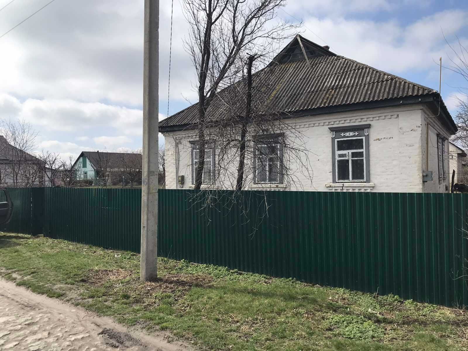 Дім в селі Матусів