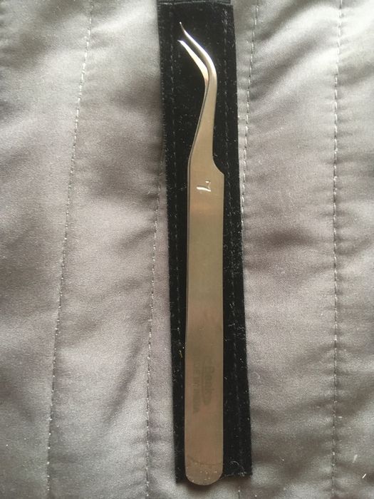 Пинцет для наращивания ресниц