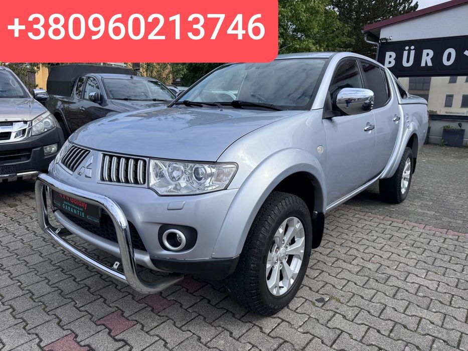 В продажі авто Mitsubishi L200