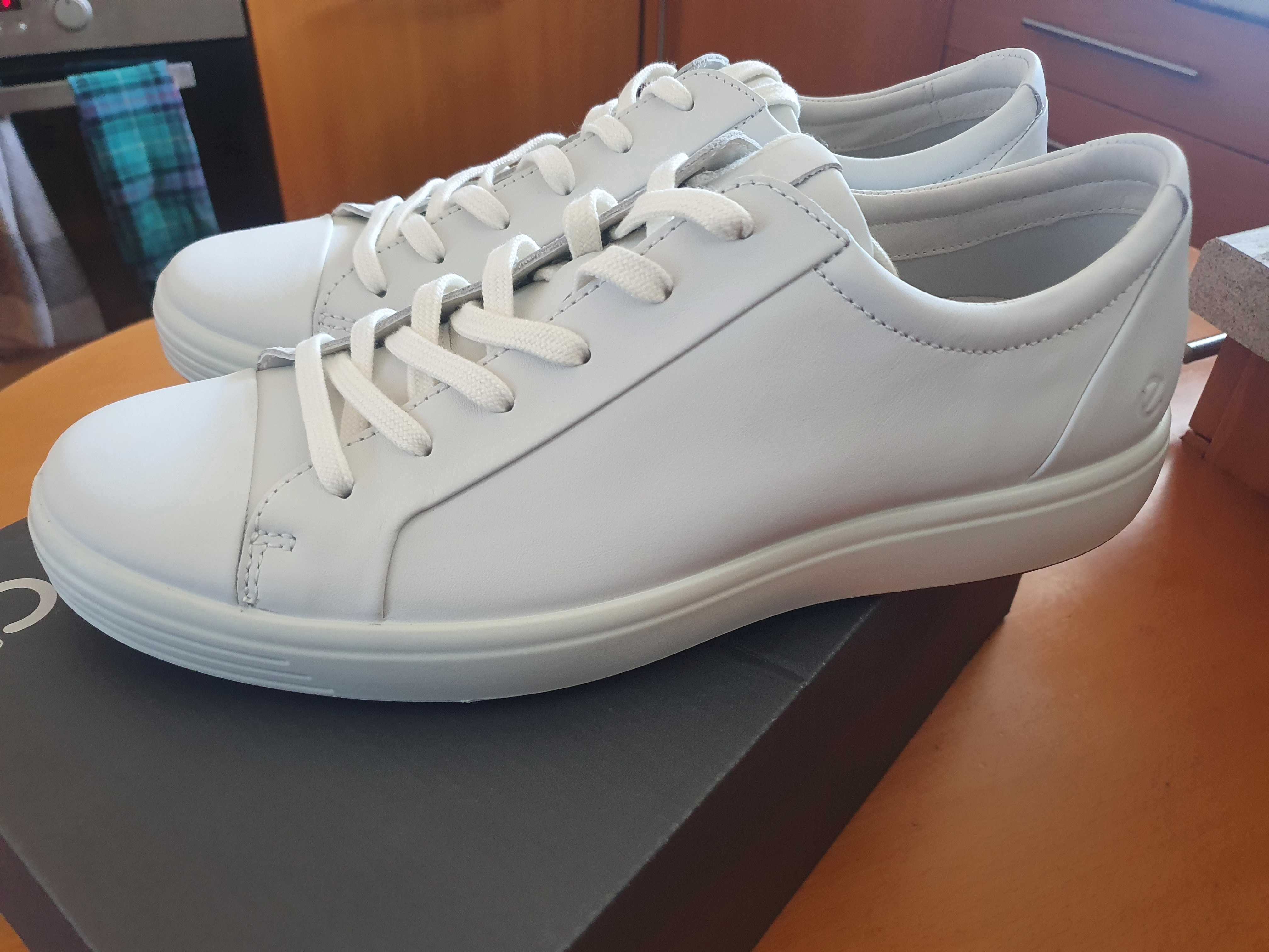 Buty Ecco Soft 7 M klasyczne skórzane białe  44 EU  28 CM