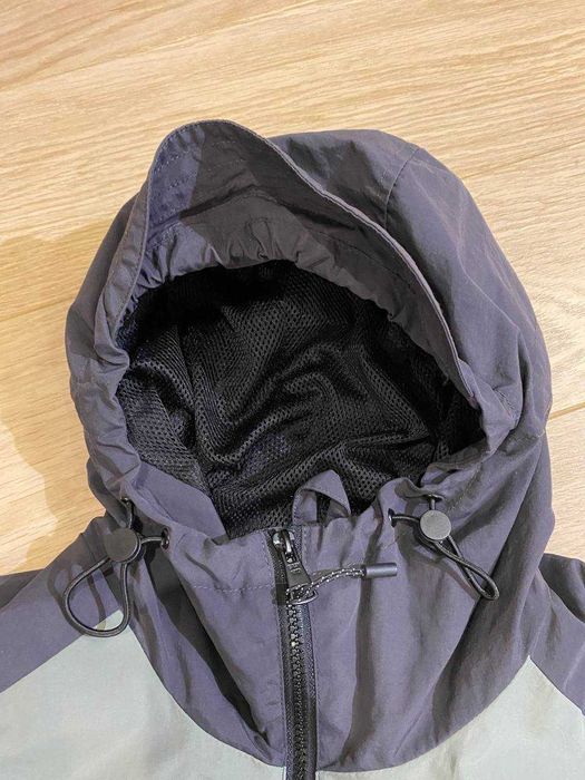 Продам куртку НМ