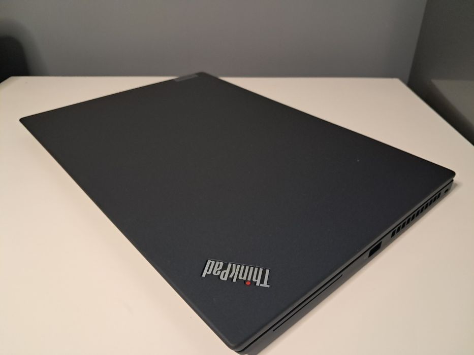 Lenovo ThinkPad T14s gen 2 I7-1185G7 3.0GHz/ 32GB RAM/ 512GB ssd