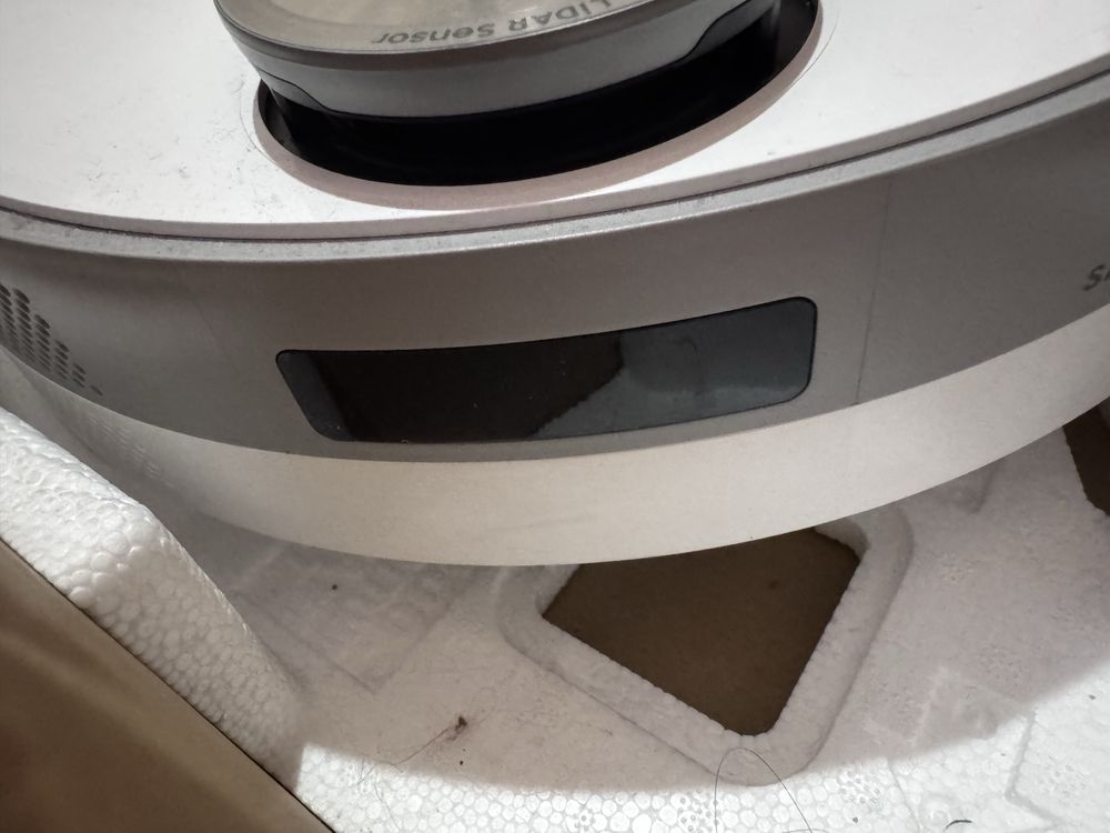 Продам робот-пылесос ( Samsung VR30T80313W/UK)