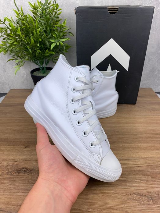 Converse Chuck Taylor All Star Hi r. 37 – białe skórzane trampki