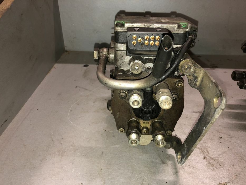 Топливний насос ТНВД Opel 2.0