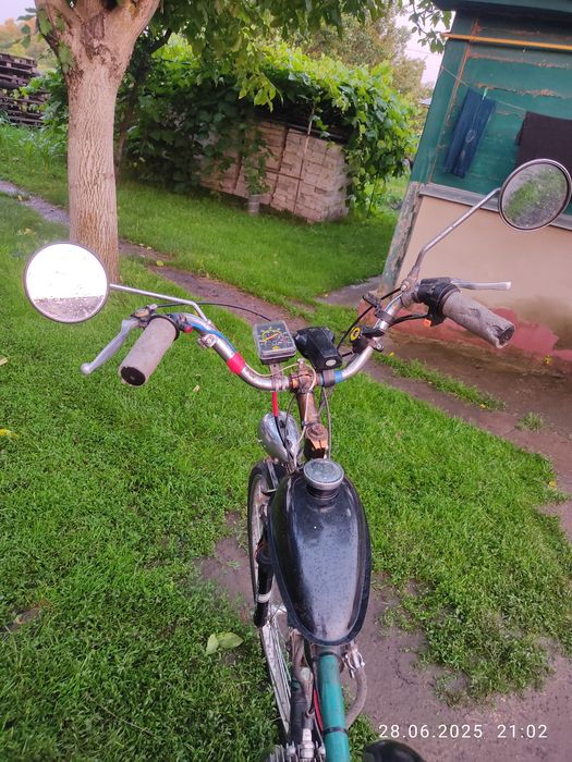 Мопед саморобний з велосипеда з двигуном