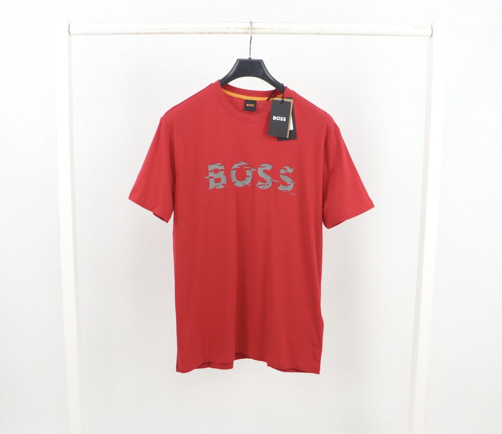 Чоловіча Футболка BOSS Red L / M в наявності