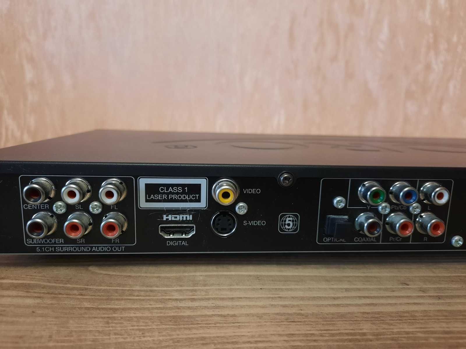 DVD програвач / плеєр XORO HSD 8410