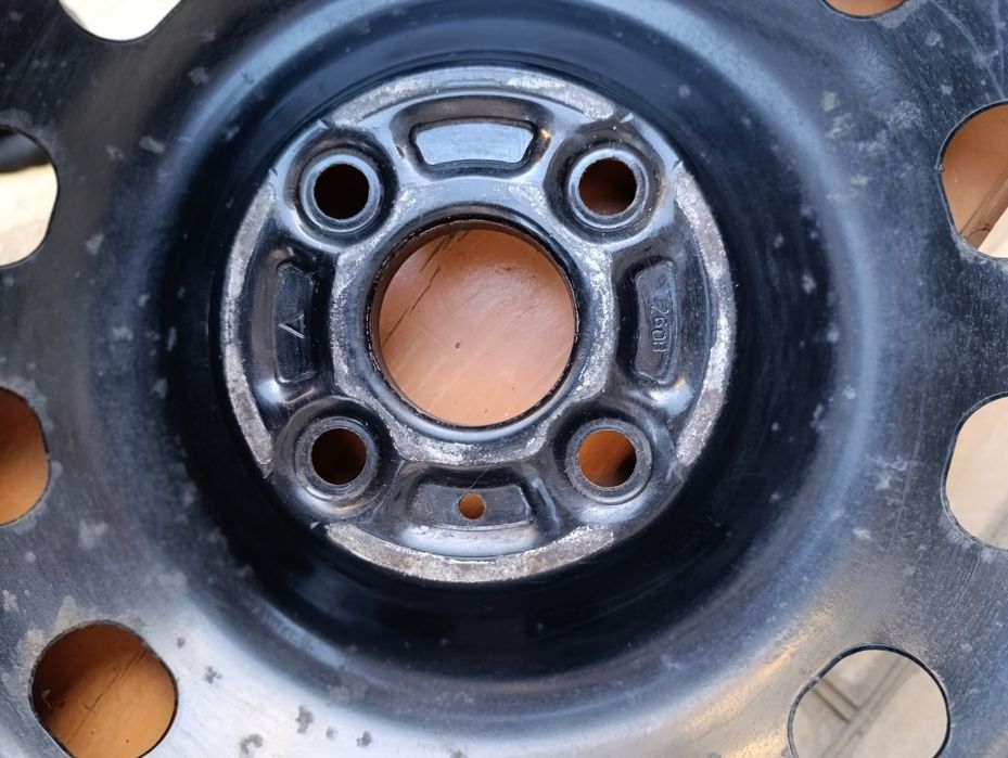 Діски автомобіля R15