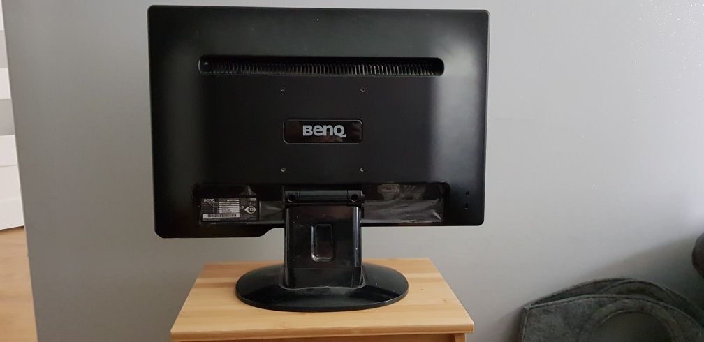 Monitor BENQ 19"