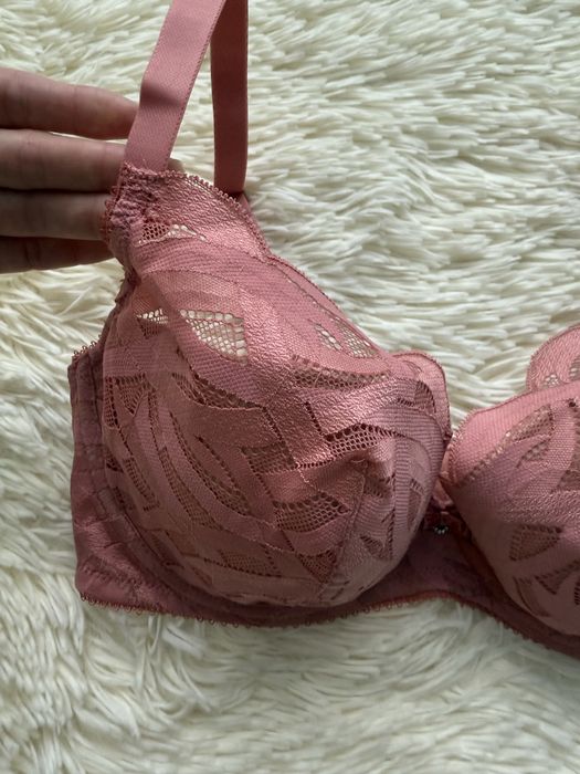 Бюстгальтер 80D  мереживний Lascana