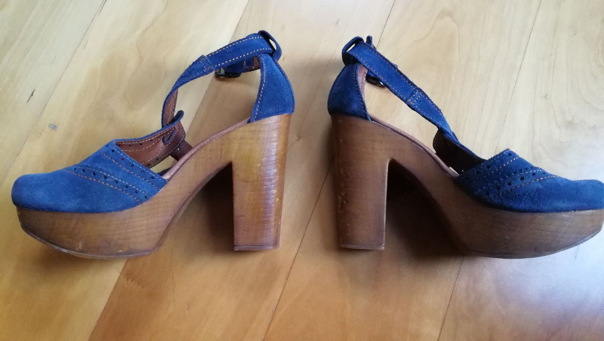 Sapatos camurça azul Tapadas n.37