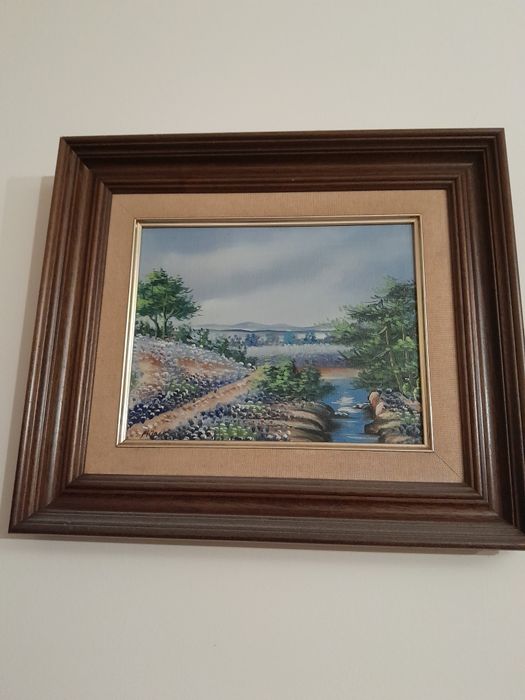 Quadro antigo com paisagem e assinado