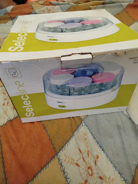 Продам йогуртницю нову