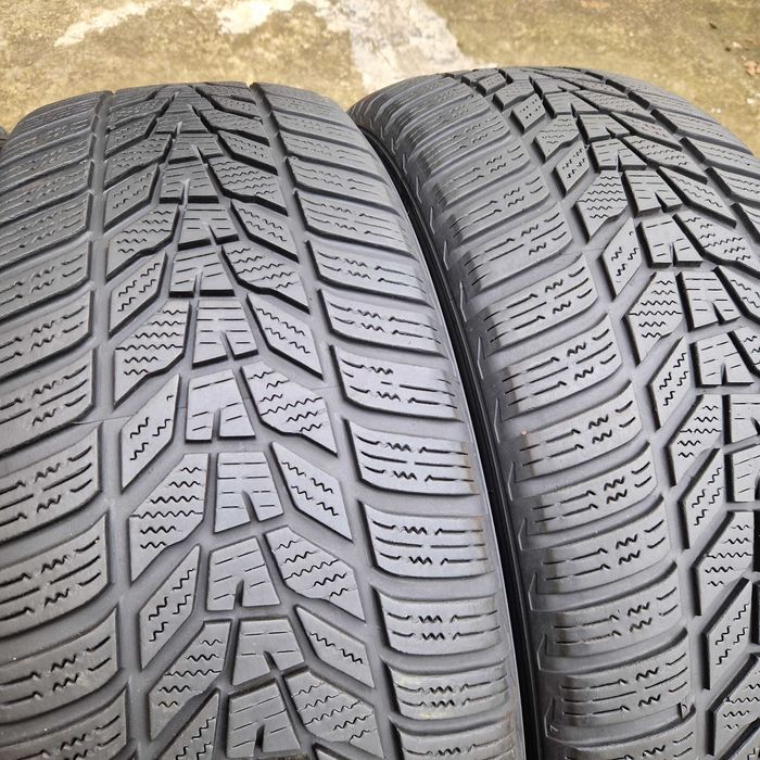 Зимові шини, резина 235 60 R18 Hankook 4шт.