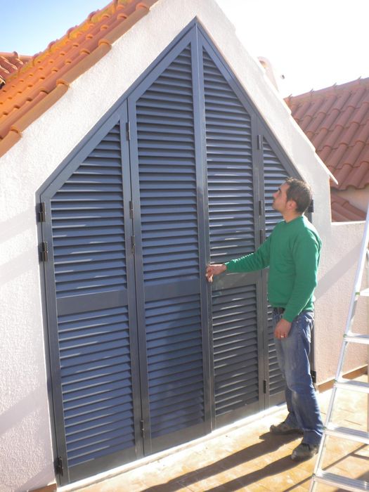 Reparacoes/manutencoes em estores e janelas em aluminio ,pvc ,estores,