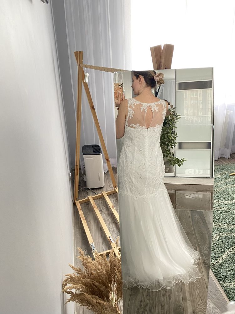 Шикарна весільна сукня нова