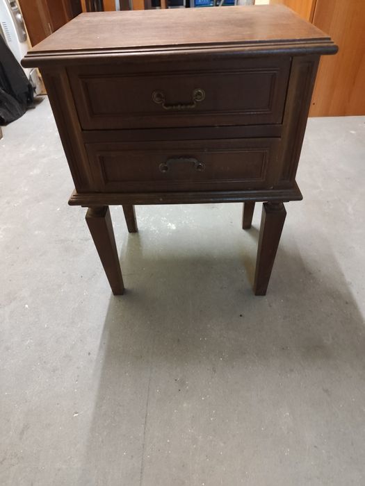 Mesinha de cabeceira
