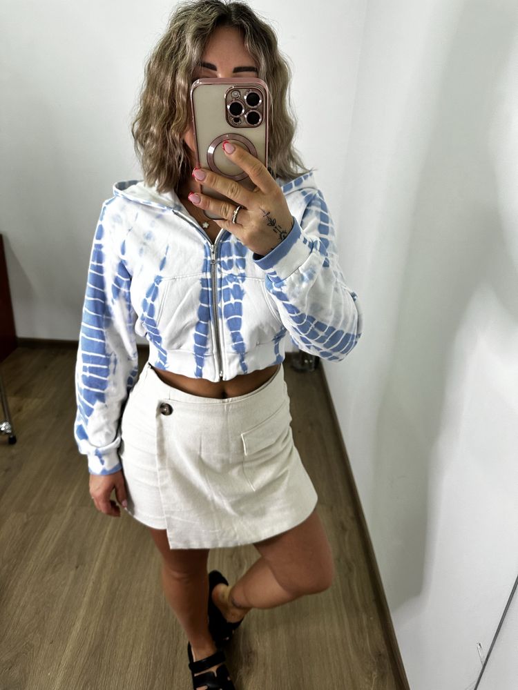 Krotka bluza gap