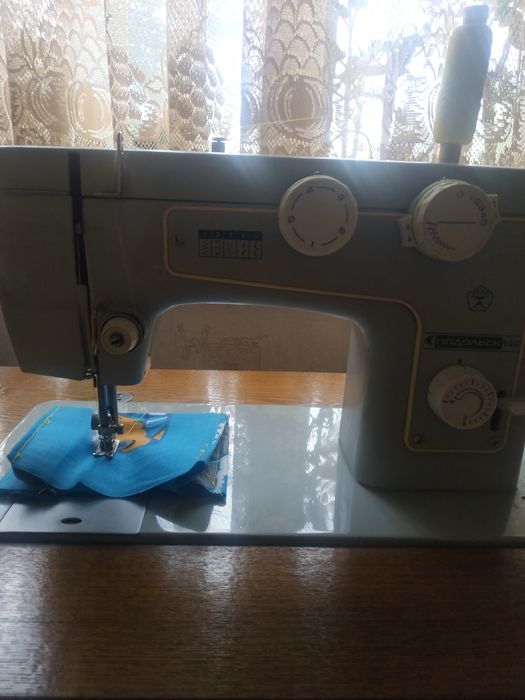 Швейная машинка ножная