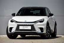 Lexus LBX Cool AWD + Premium + listwy boczne VAT23% gwarancja